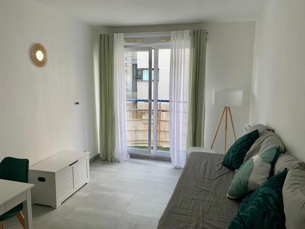 Appartement Tout Equipe A 6 Minutes De La Gare St Charles Marseille Eksteriør bilde
