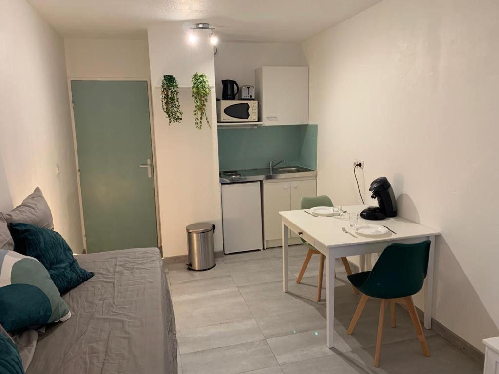 Appartement Tout Equipe A 6 Minutes De La Gare St Charles Marseille Eksteriør bilde