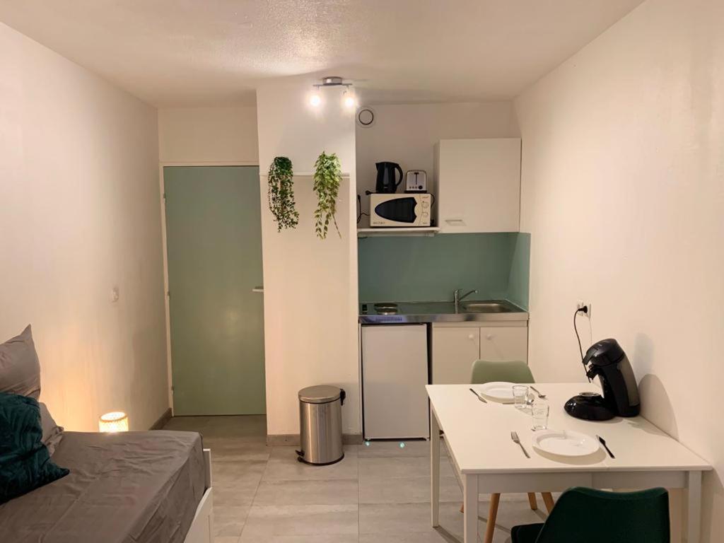 Appartement Tout Equipe A 6 Minutes De La Gare St Charles Marseille Eksteriør bilde