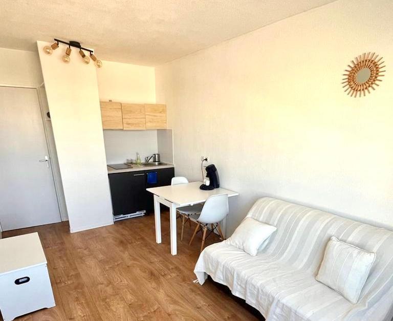 Appartement Tout Equipe A 6 Minutes De La Gare St Charles Marseille Eksteriør bilde